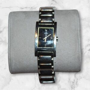 Vintage GUESS Stainless Steel Watch with Sleek Black Dial